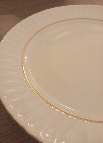 Çizgili Güral porselen servis tabağı 