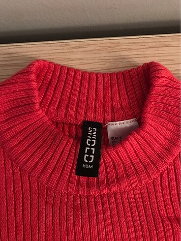 H&M HM kısa kollu crop kazak