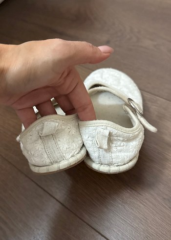 Kız Çocuk Beyaz Dantel Detaylı Babet Ayakkabı - Görsel 4