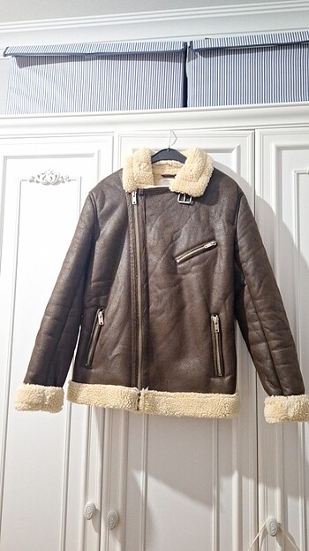 Bershka Mont kaban