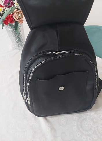 Sırt Çantası - Görsel 4