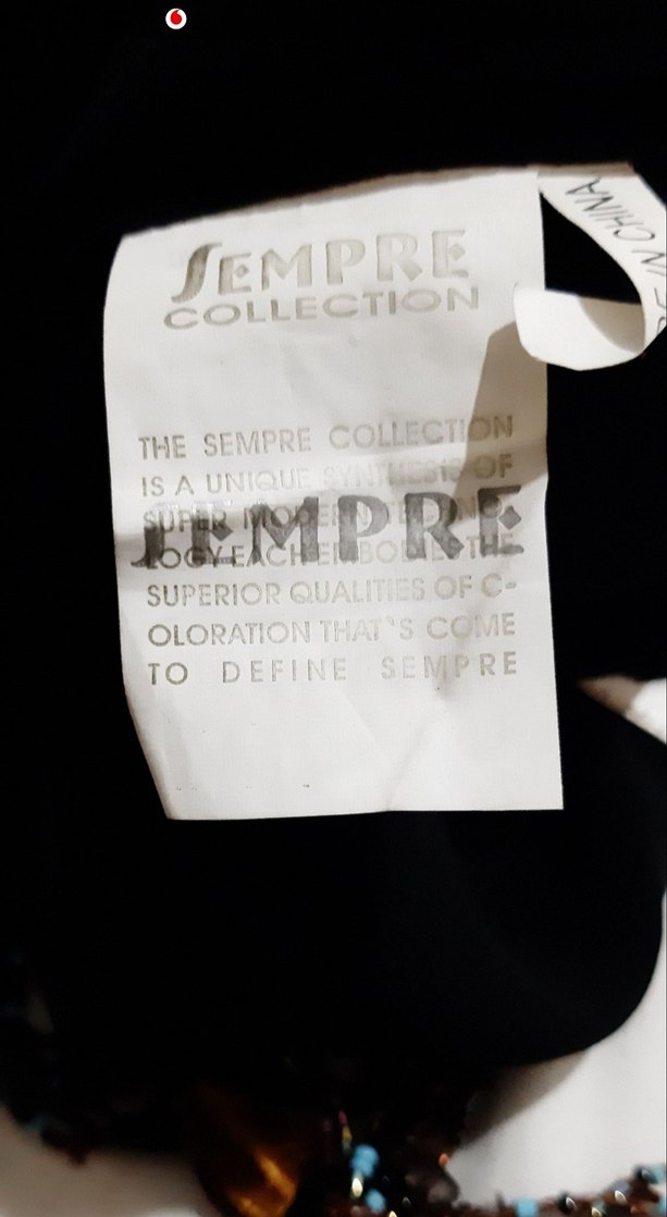 Şık ve zarif gece elbisesi. - Görsel 5