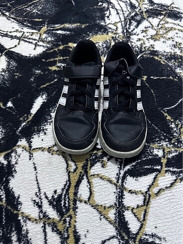 Adidas Spor ayakkabı