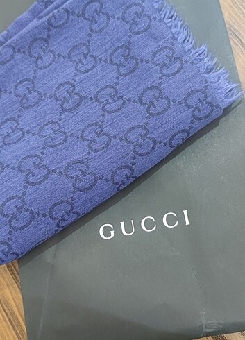 Gucci saks mavisi şal 