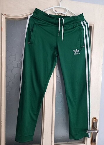 Adidas marka s beden eşofman altı 