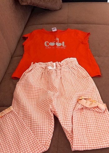 Kısa Kollu Kırmızı Baskılı Bebek Kız Takımı - Görsel 2