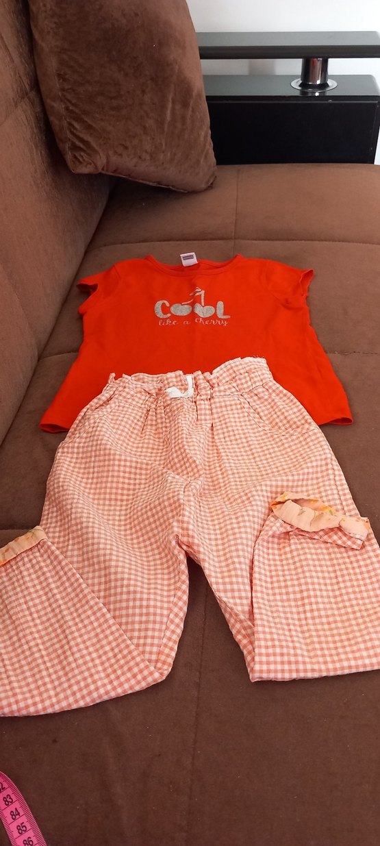 Kısa Kollu Kırmızı Baskılı Bebek Kız Takımı - Görsel 2