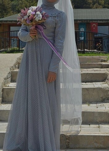 Nişan elbisesi 