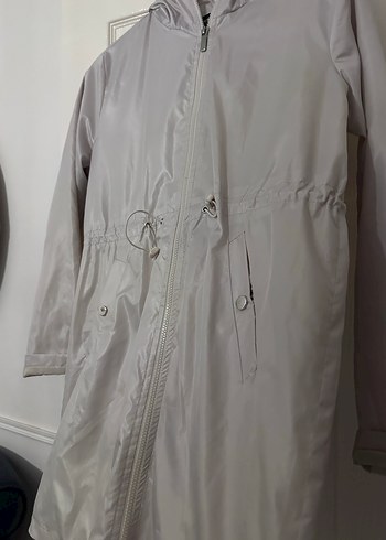 Kadın Kapüşonlu Yağmurluk - Görsel 2