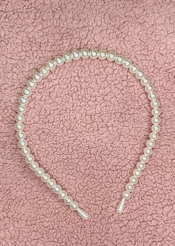 Boncuklu Bej Örgü Taç - Görsel 2