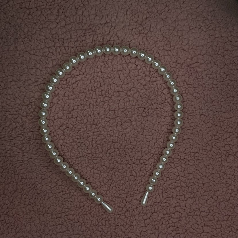 Boncuklu Bej Örgü Taç - Görsel 3