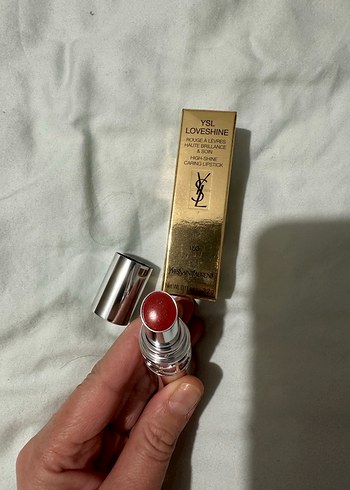 YSL Loveshine Parlak ruj - Görsel 4