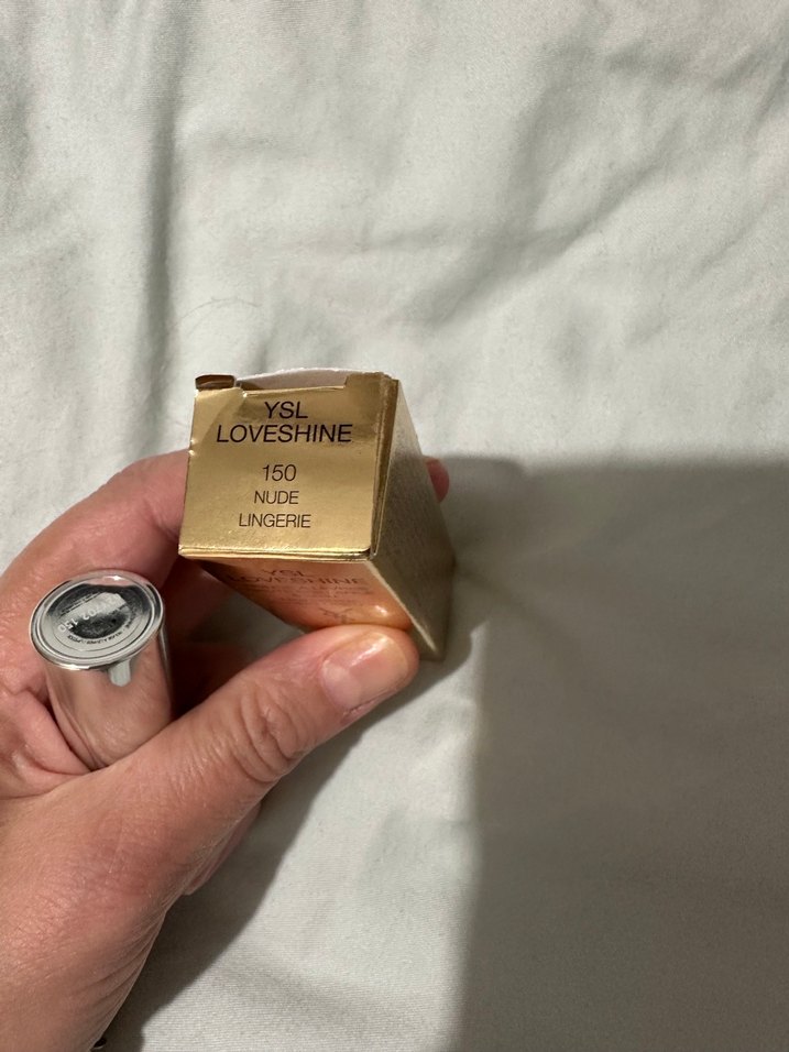 YSL Loveshine Parlak ruj - Görsel 3