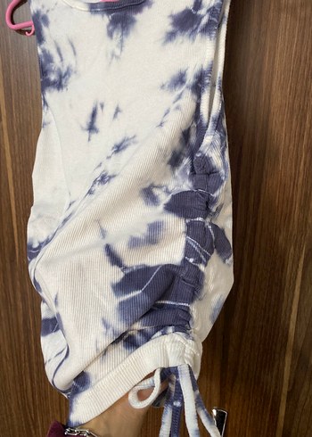 Batik Desenli Beyaz Atlet - Görsel 2