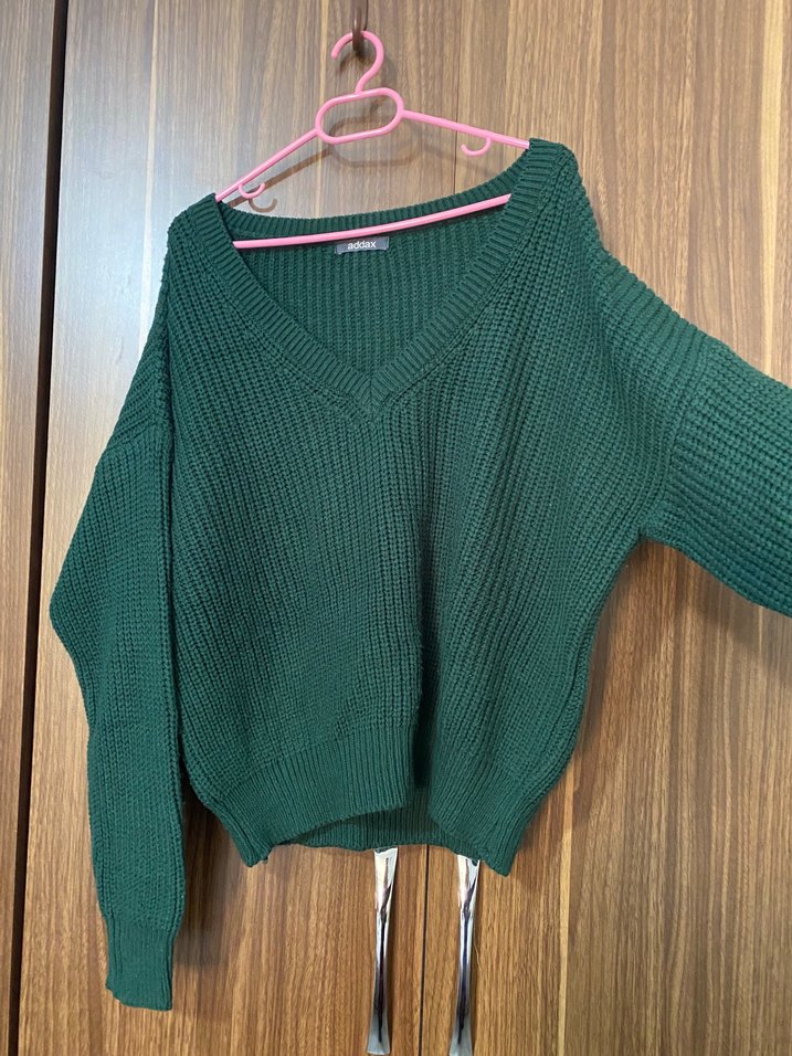 Yeşil V Yaka Kadın Kazak - Görsel 2