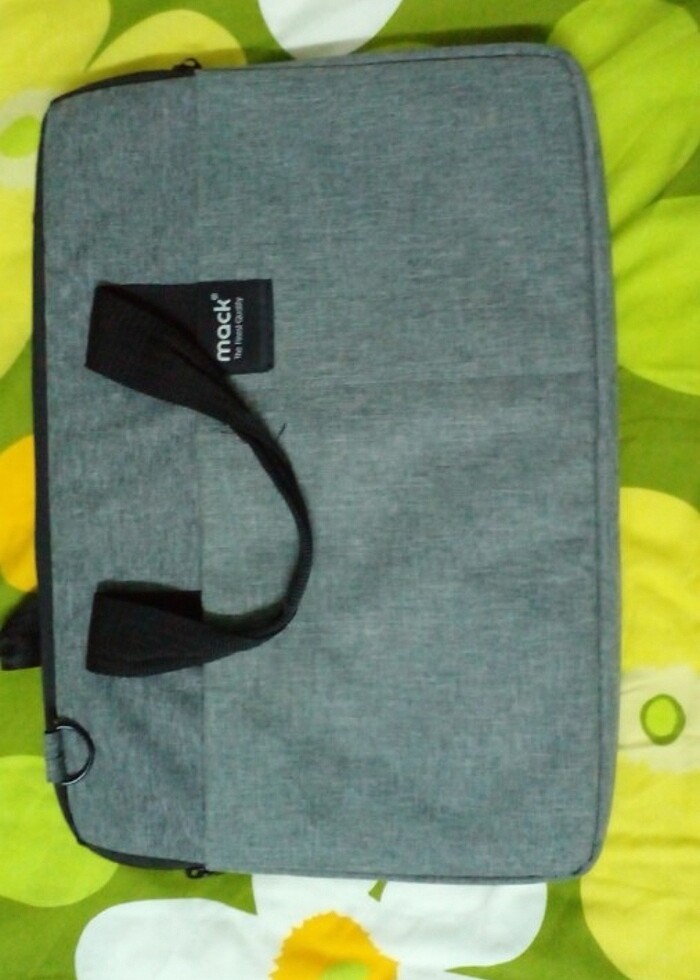 Mack bilgisayar çantası - Görsel 2