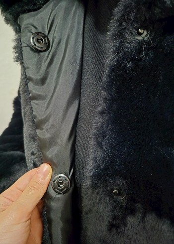 Siyah Kürk Detaylı Kadın Midi Mont - Görsel 2