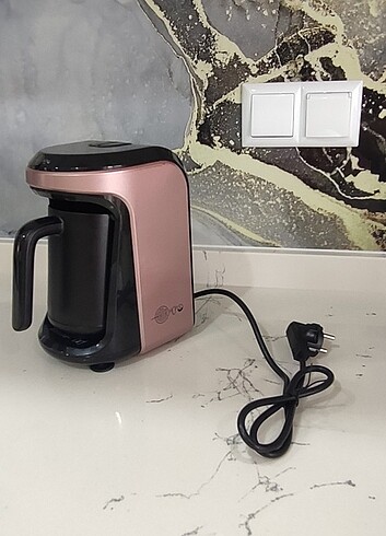 Karaca Hatır Hüps Sütlu Közde Kahve makinesi