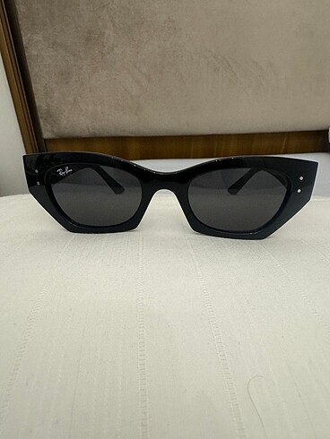 Ray Ban kadın güneş gözlüğü
