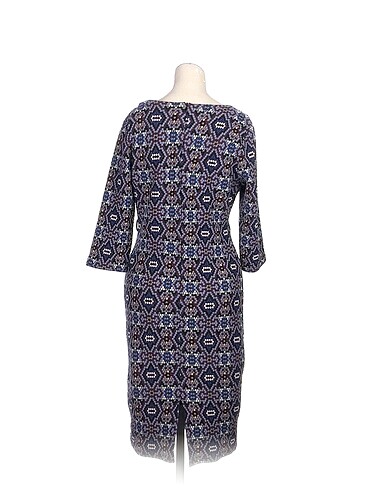 42 Beden PreLoved Kısa Elbise %70 İndirimli.