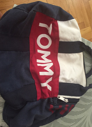 Tommy Hilfiger Pratik kullanışlı