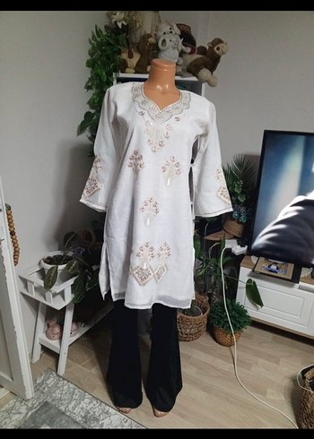 Nakışlı Boncuklu Beyaz Bohem Salaş Tunik