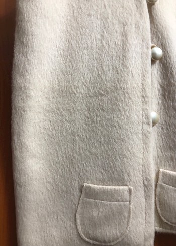 Bej tüylü yelek - Görsel 4