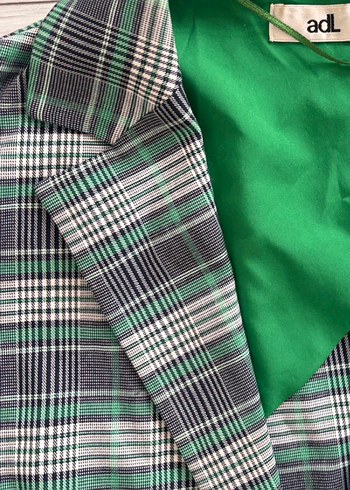 Adl Ekose Desenli Yeşil Kadın Ceket - Görsel 4