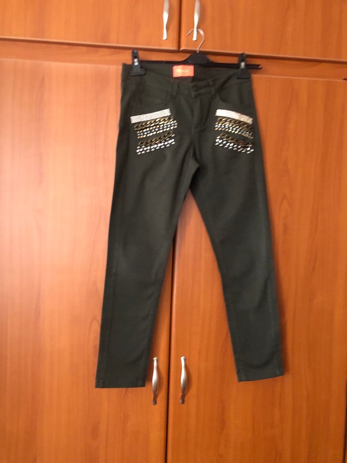 Zincir Detaylı İşlemeli Kadın Kot Pantolon - Görsel 4