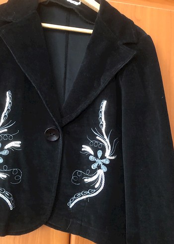 Düğmeli Siyah kadife Nakışlı Kadın Blazer - Görsel 4