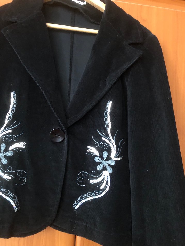 Düğmeli Siyah kadife Nakışlı Kadın Blazer - Görsel 4