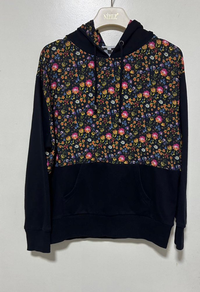 Twist Çiçek Desenli Kapüşonlu Kadın Sweatshirt - Görsel 3