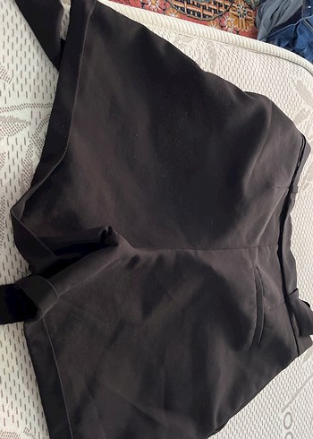 36 Beden Kadın Siyah Yüksek Bel Kemerli Mini Şort