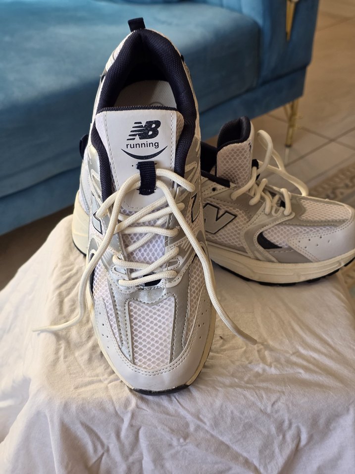 Beyaz Bağcıklı Kadın Spor Ayakkabı - Görsel 4