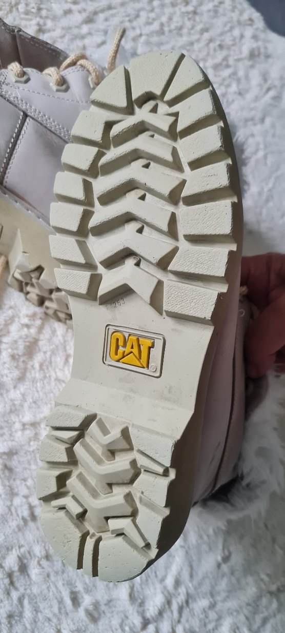 Kız Çocuk Beyaz Süet Tüylü Bot - Görsel 4