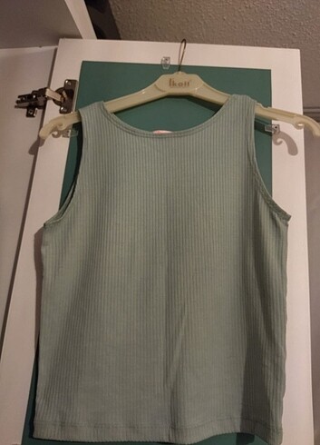 Yeşil kadın crop