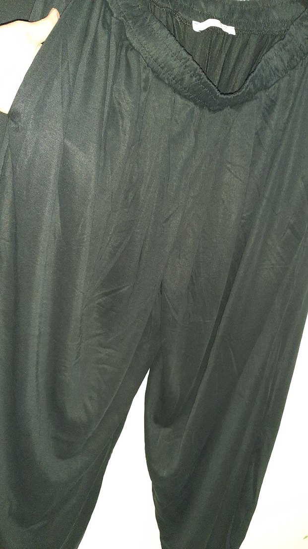 Siyah Kadın Salaş Saten Pantolon - Görsel 4