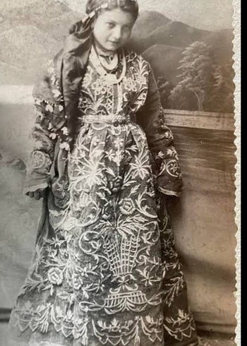 ANTIKA YORESEL.100 YILLIK bindalli gelinlik. - Görsel 9