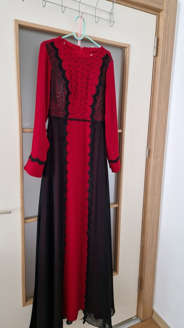 Bordo Siyah Nakışlı Uzun Kollu Uzun abiye - Görsel 3