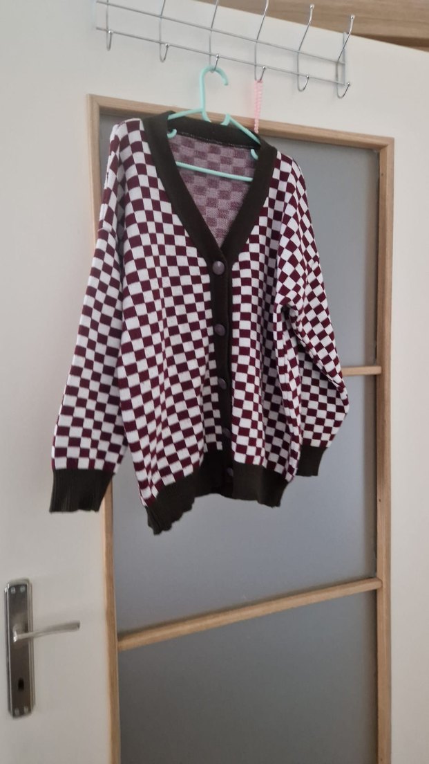 Bordo Kareli Düğmeli Kadın Hırka - Görsel 2