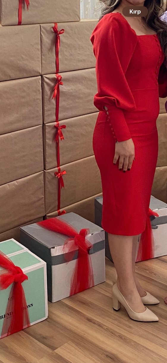 Düğmeli Uzun Kollu Kırmızı Kadın Elbise - Görsel 5