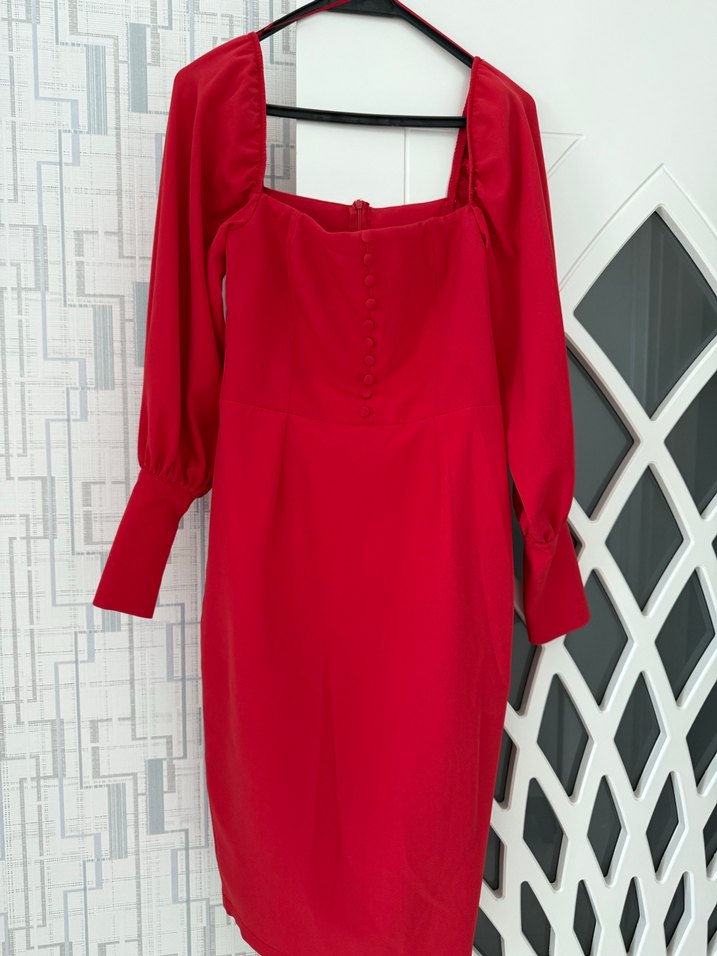 Düğmeli Uzun Kollu Kırmızı Kadın Elbise - Görsel 2