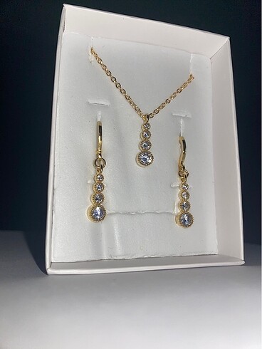 Diğer Kolye / Küpe set