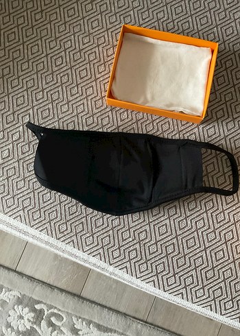 Louis Vuitton Siyah Erkek Maske - Görsel 3