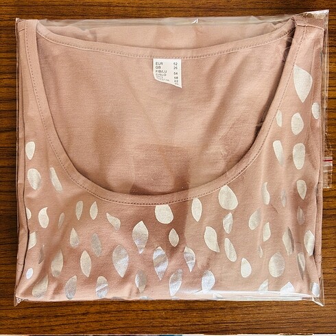 52 Beden H&M Sendai 5XL-6XL Bayan Tişört