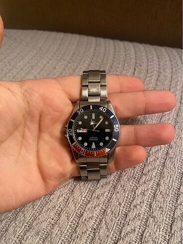Seiko Quartz Diver Pepsi Divel