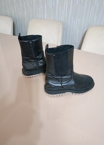ZARA BOT 33 NUMARA