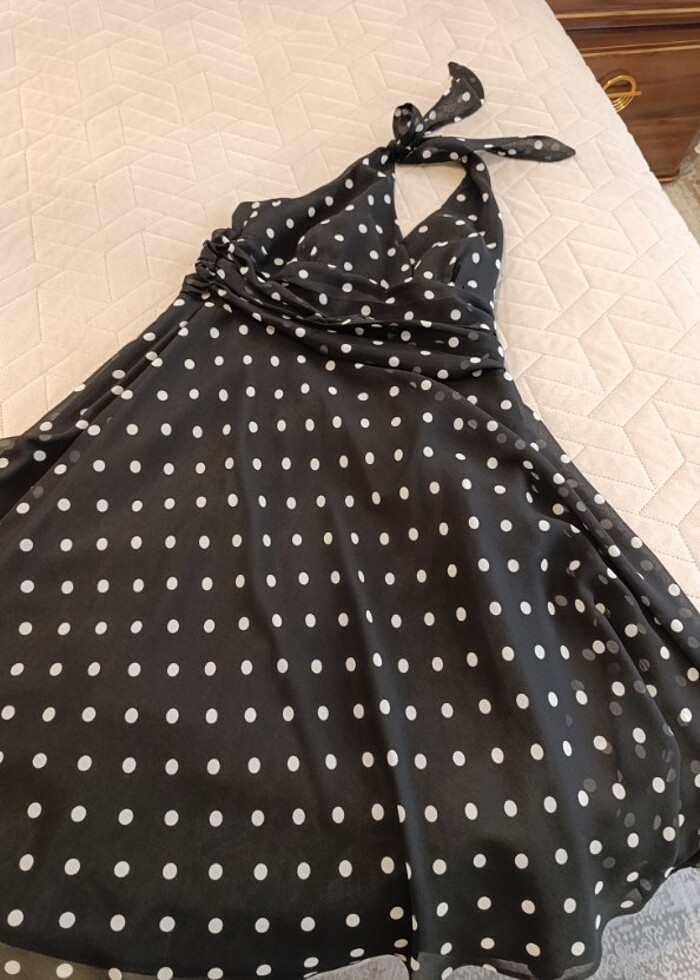 Marilyn Monroe puantiyeli elbisesi - Görsel 2