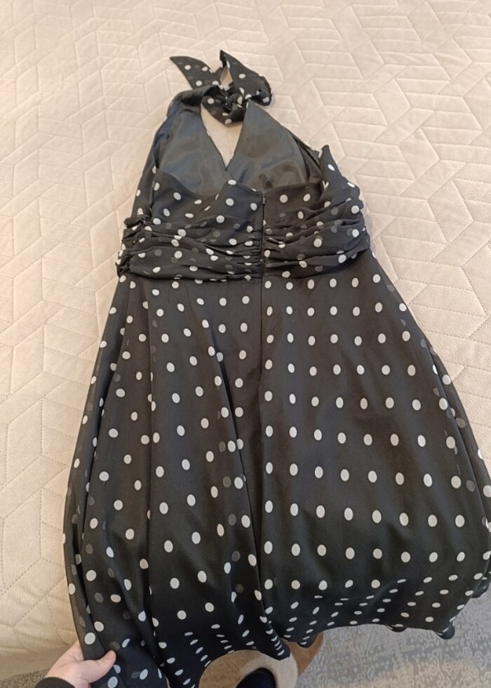 Marilyn Monroe puantiyeli elbisesi - Görsel 3