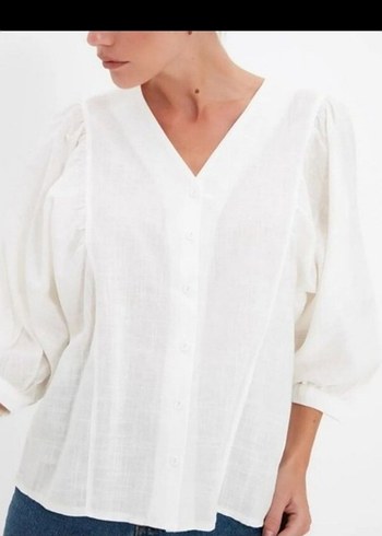 Kadın Beyaz Keten V Yaka Düğmeli Gömlek - Görsel 3
